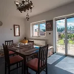 Svetluska Homestay *
