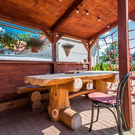 Svetluska Homestay *